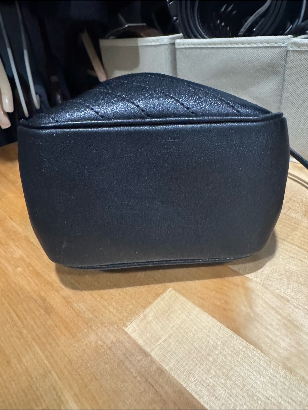 Gucci Blondie Bucket Bag Black with Chain Strap - Picture 4 of 8